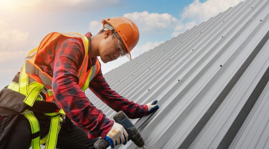 Expert new roof installation services in Damon, TX